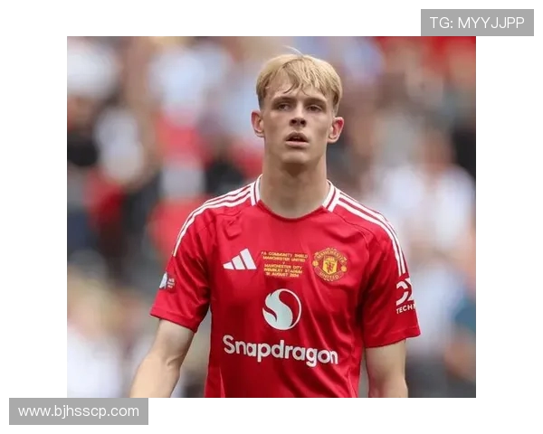 曼联外租中场科利尔再遭伤病困扰预计缺席两到三周比赛